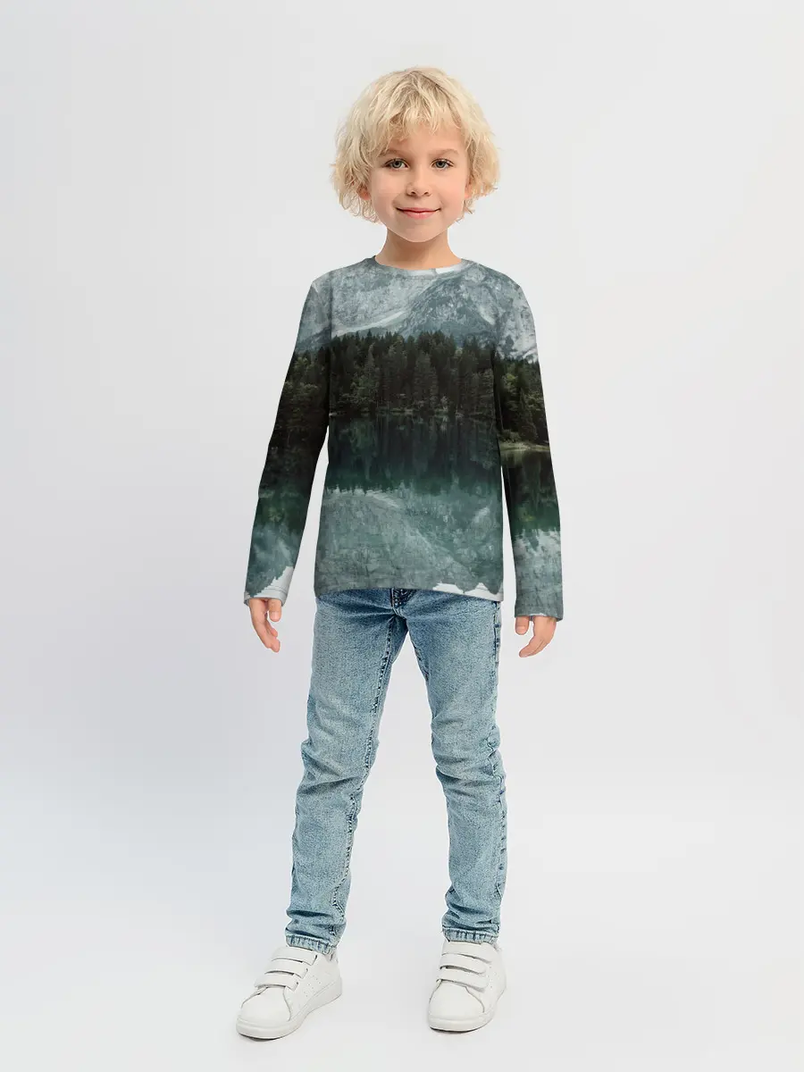 Детский лонгслив / отражение горы в озере