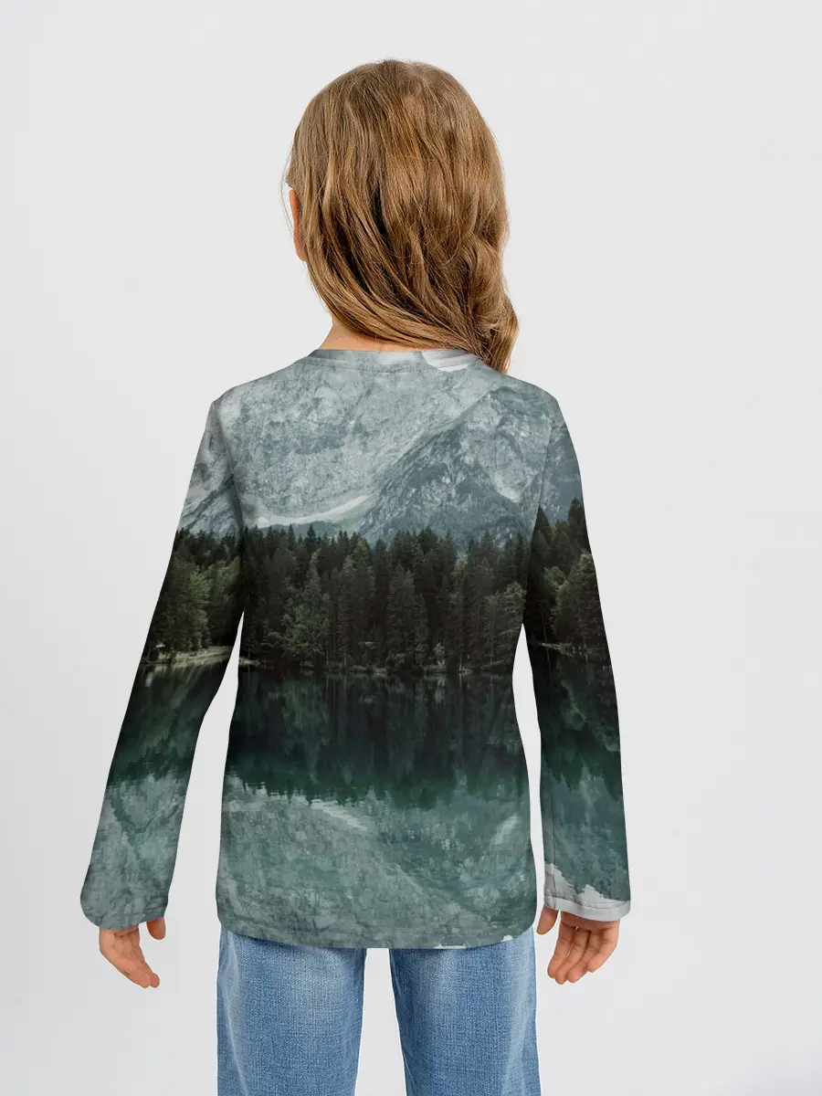 Детский лонгслив / отражение горы в озере
