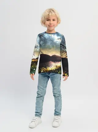 Детский лонгслив / Ночь в горах
