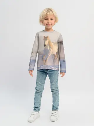 Детский лонгслив / Белая лошадь на снегу