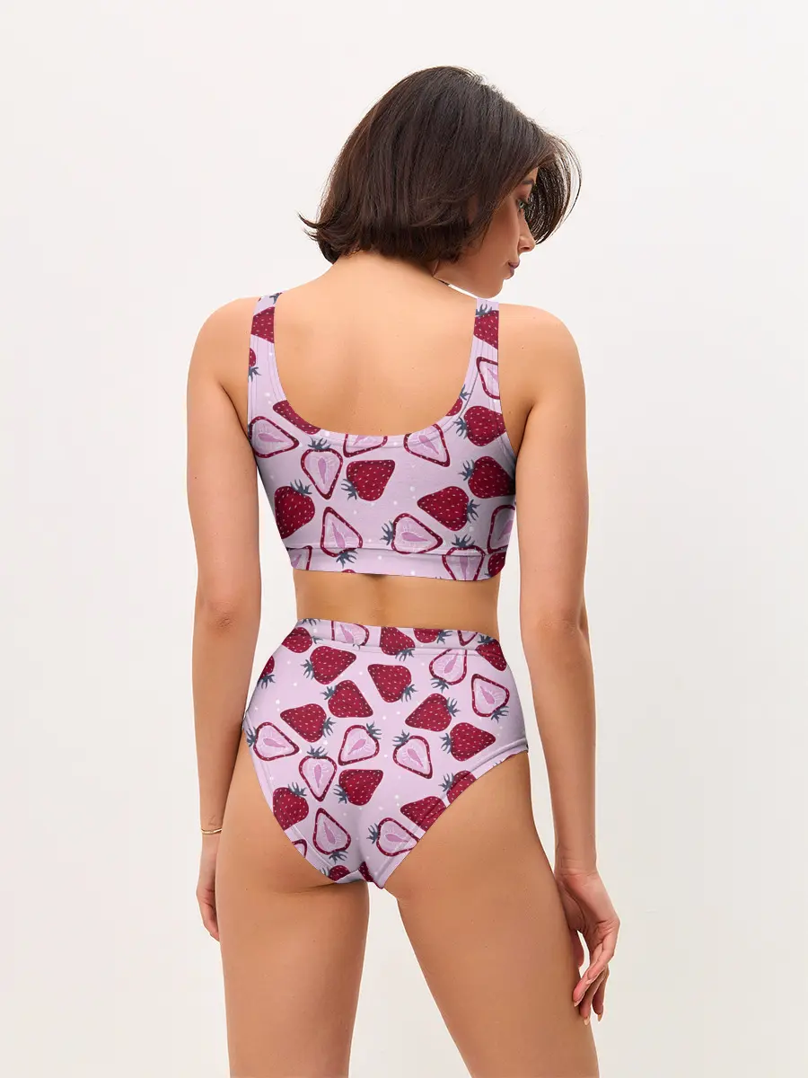 Женские топ и трусы / Клубничка
