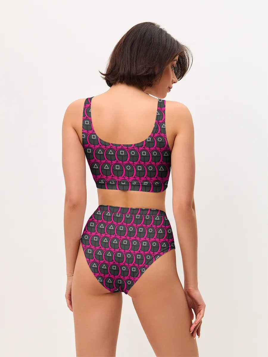 Женские топ и трусы / ИГРА В КАЛЬМАРА, МНОГО СТРАЖНИКОВ