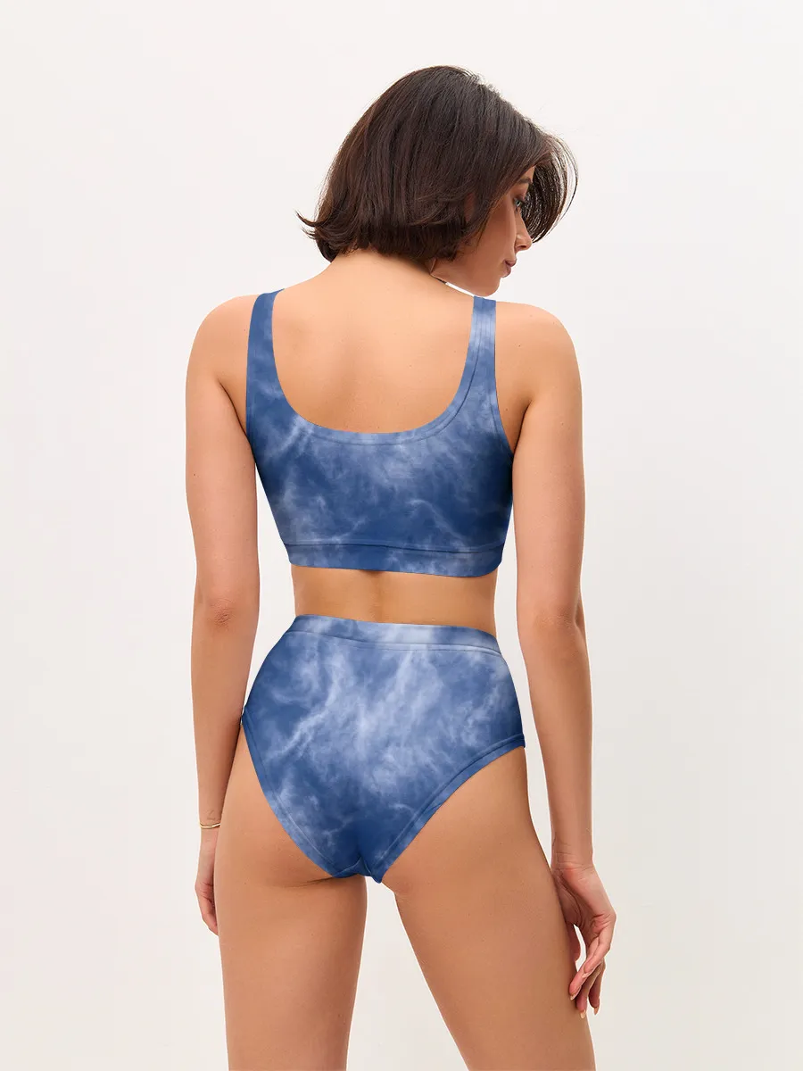 Женские топ и трусы / Облака в небе