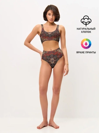 Женские топ и трусы / Красивый ковер