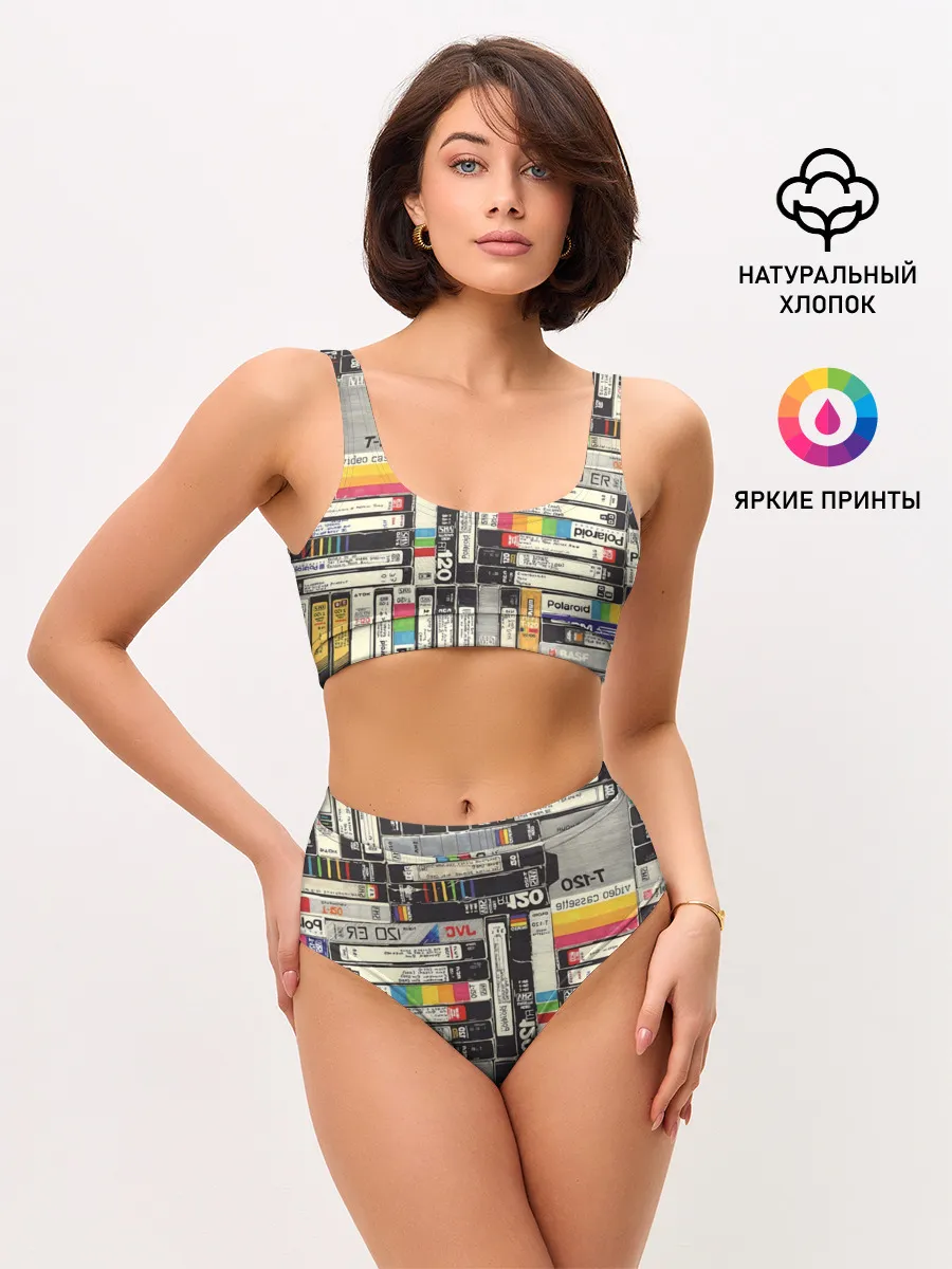 Женские топ и трусы / VHS-кассеты