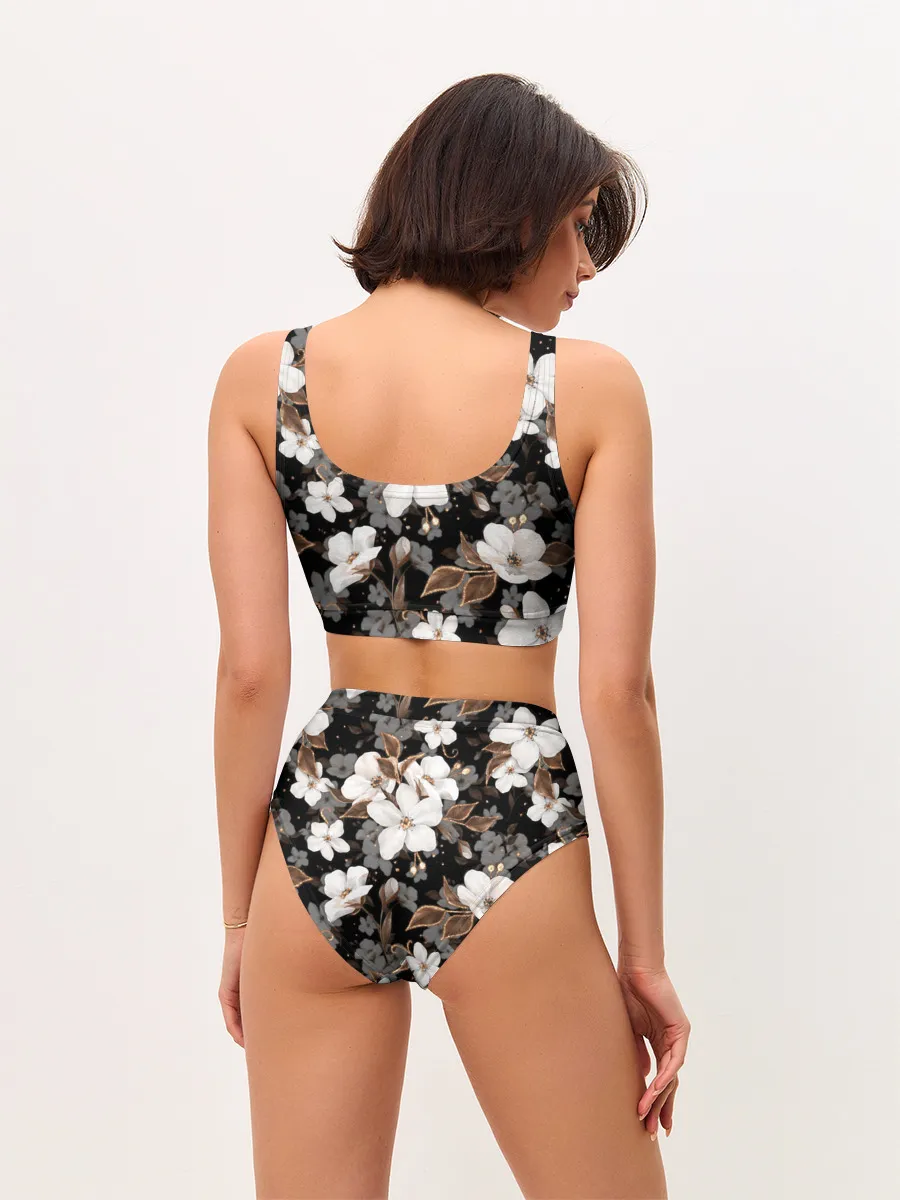 Женские топ и трусы / Белые цветы