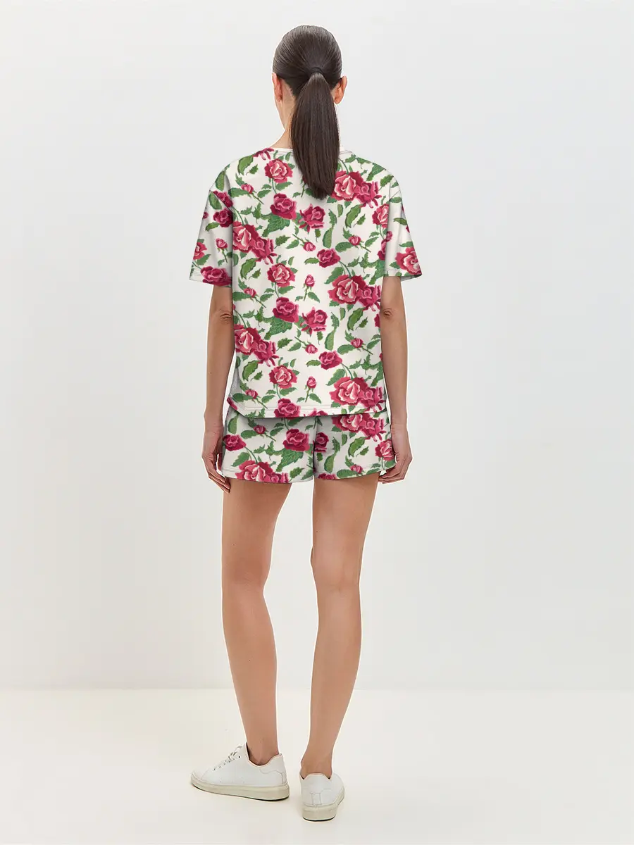 Женская пижама с шортами / Цветочный узор