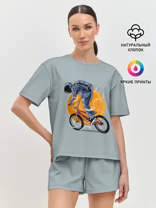 Женская пижама с шортами / Космический велосипедист