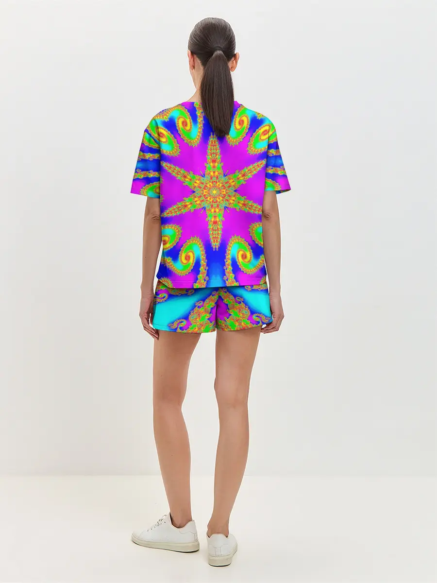 Женская пижама с шортами / Неоновый фрактал