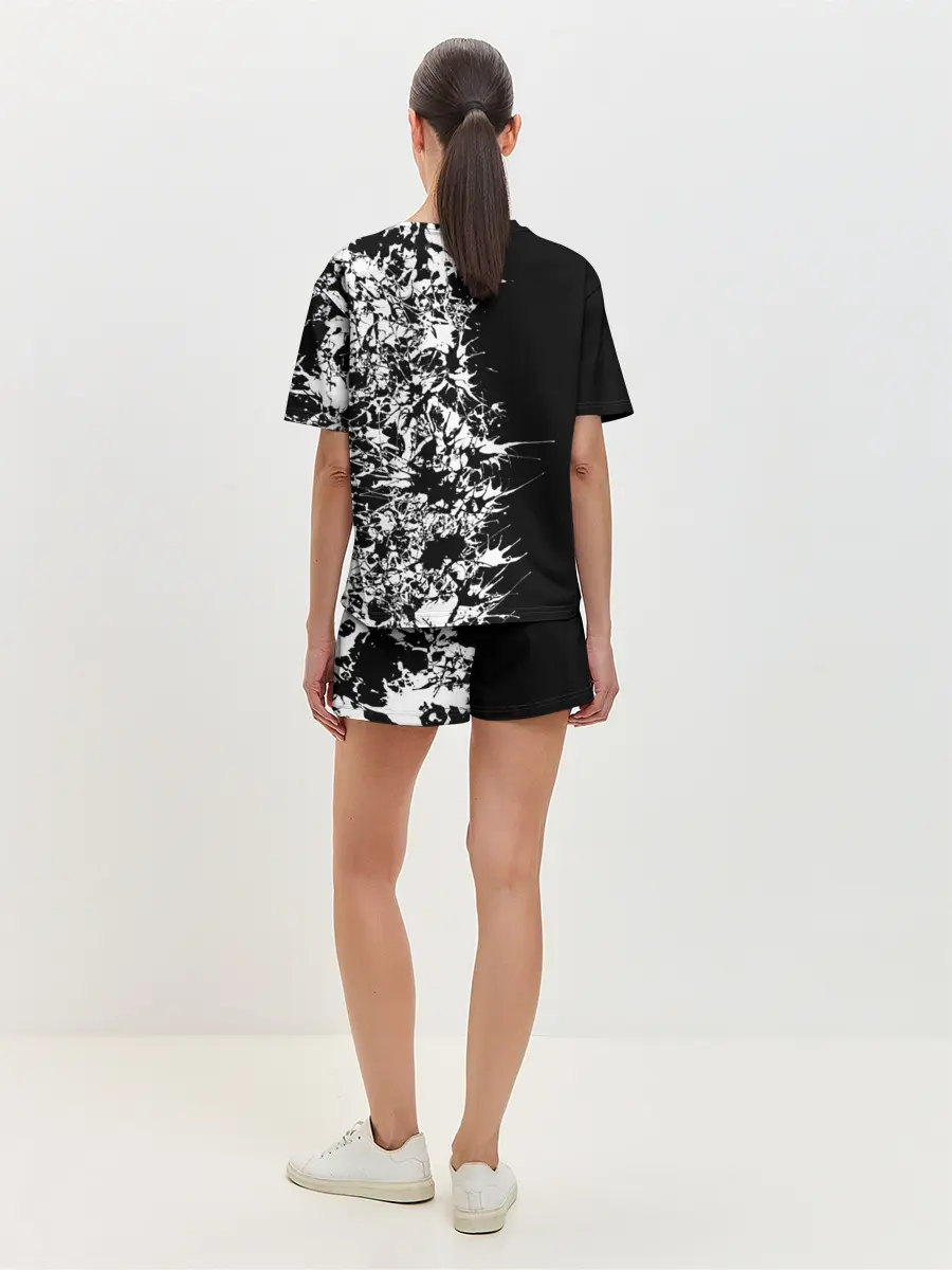 Женская пижама с шортами / MONOKUMA держит руки