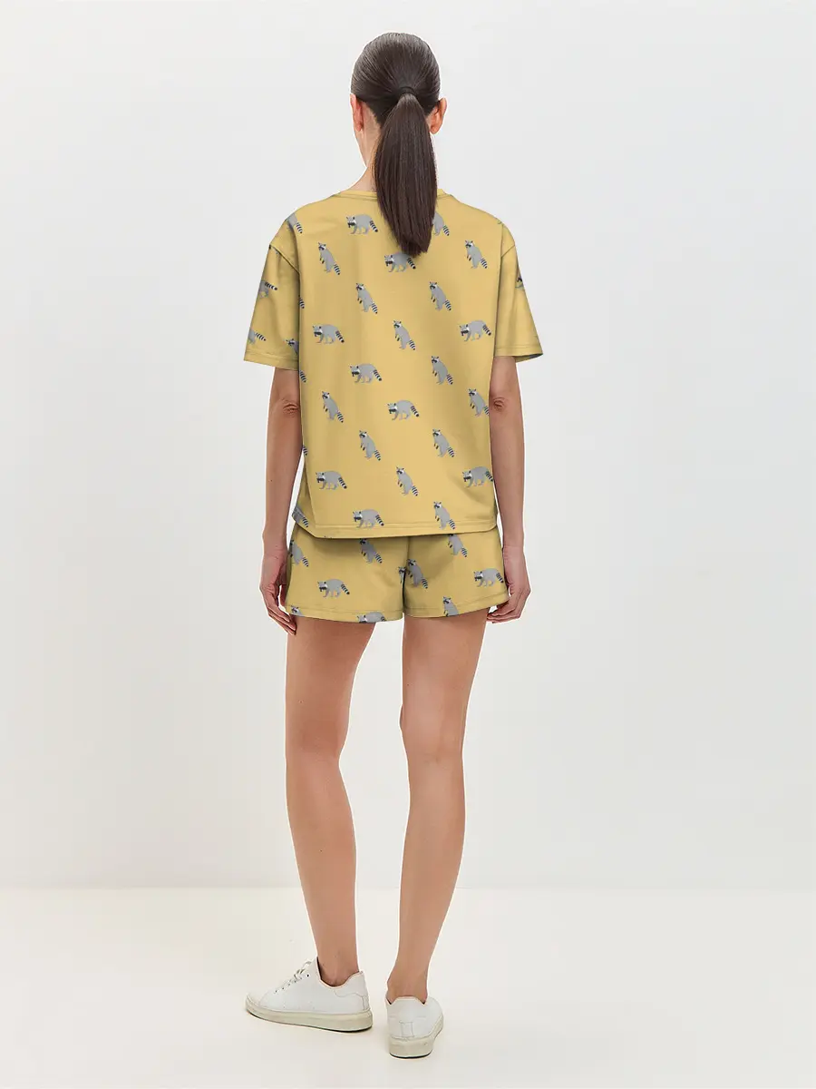 Женская пижама с шортами / Еноты паттерн