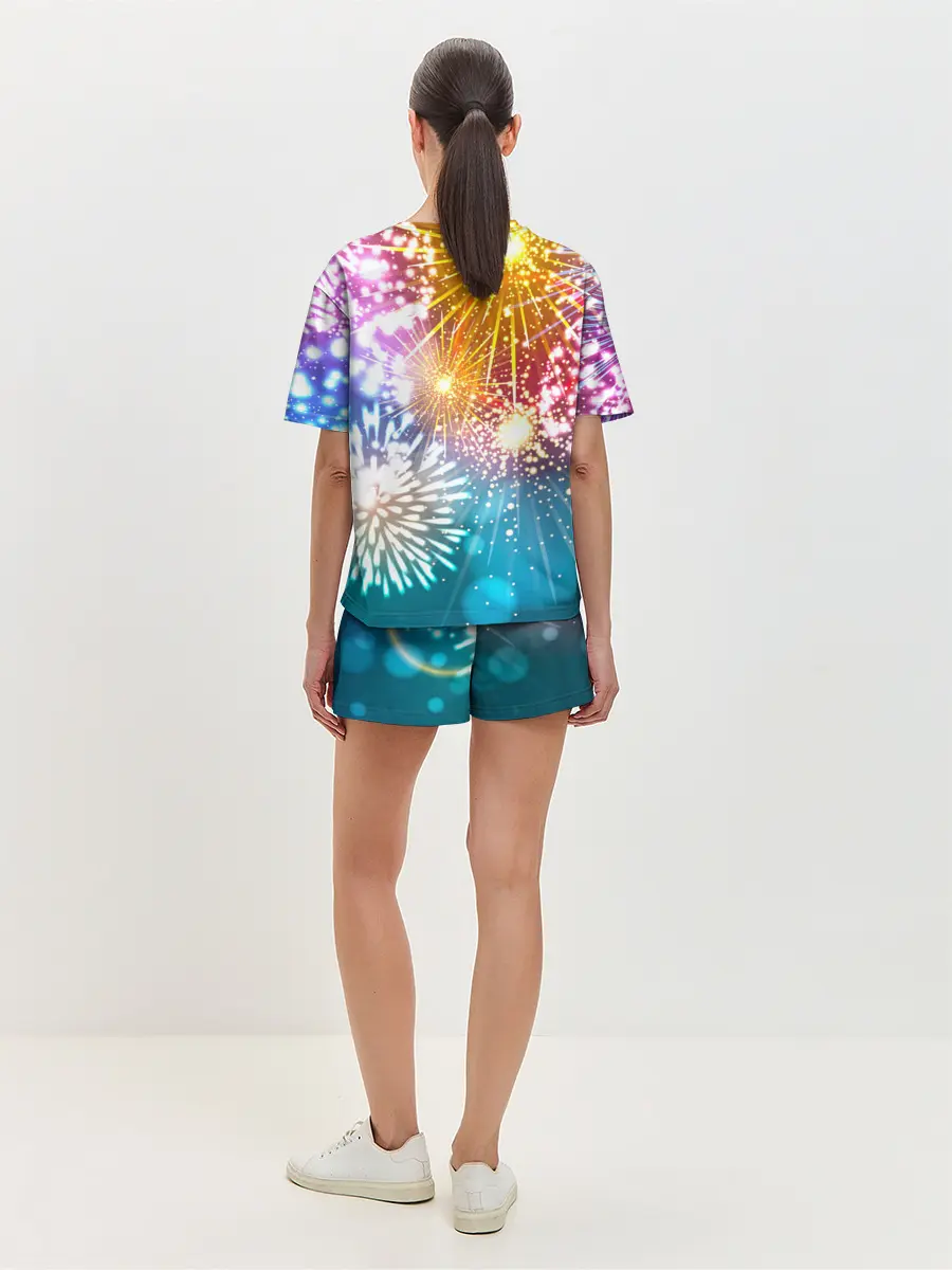 Женская пижама с шортами / Атмосфера праздника, яркий салют