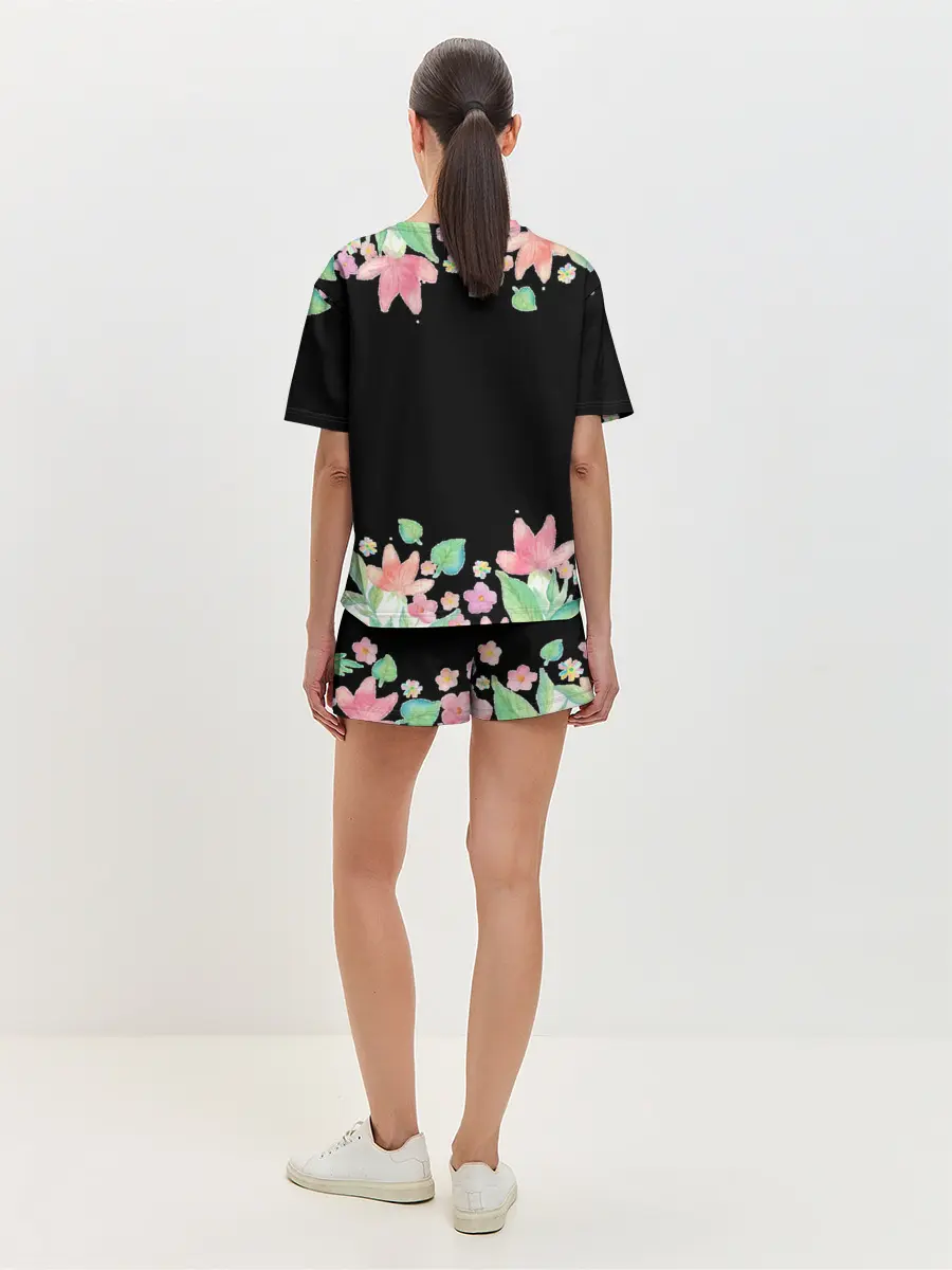 Женская пижама с шортами / Рамка из розовых и зеленых листьев