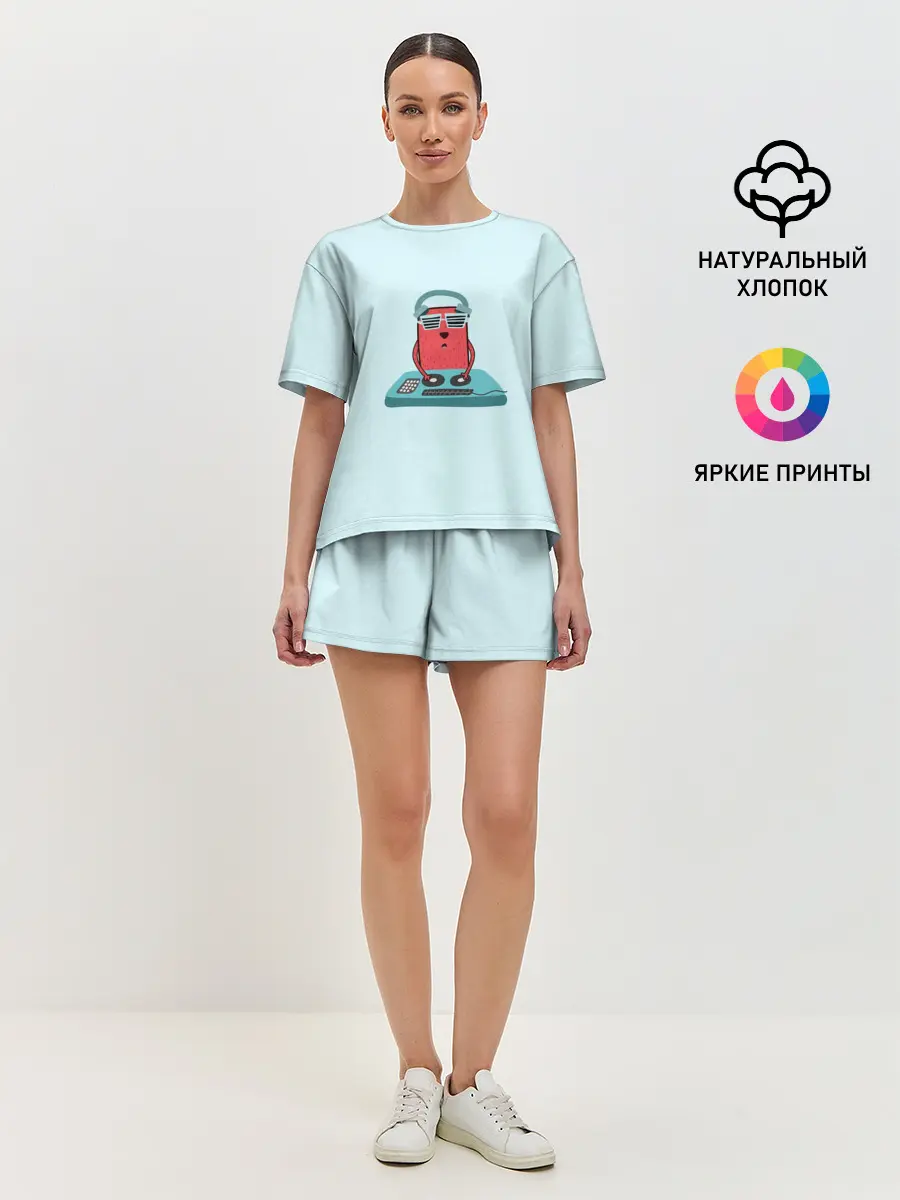 Женская пижама с шортами / Воспроизведение