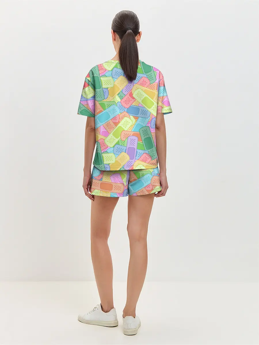 Женская пижама с шортами / Цветные пластыри