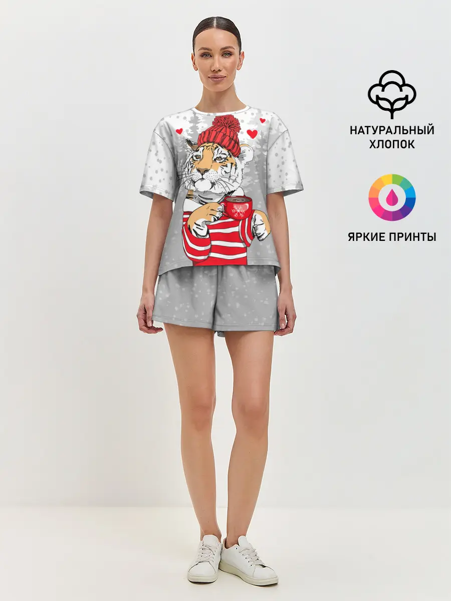 Женская пижама с шортами / Тигр с чашкой кофе