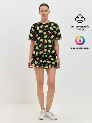 Женская пижама с шортами / Олени, елки и карамель