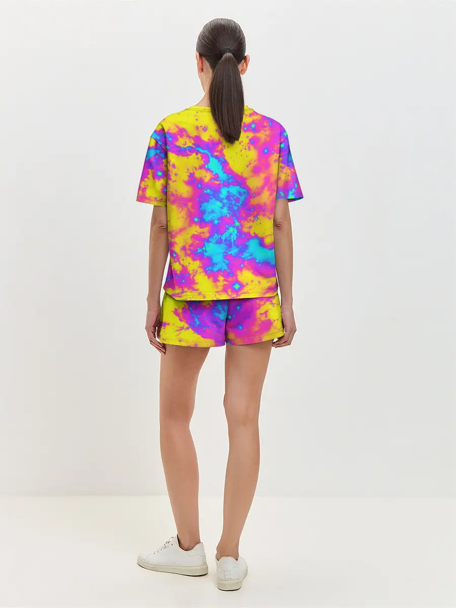 Женская пижама с шортами / Яркая абстракция космических красок