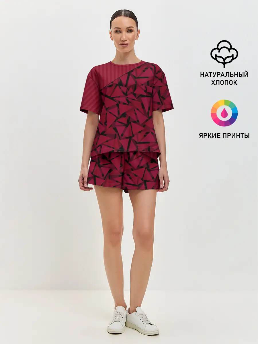 Женская пижама с шортами / Красный комбинированный узор