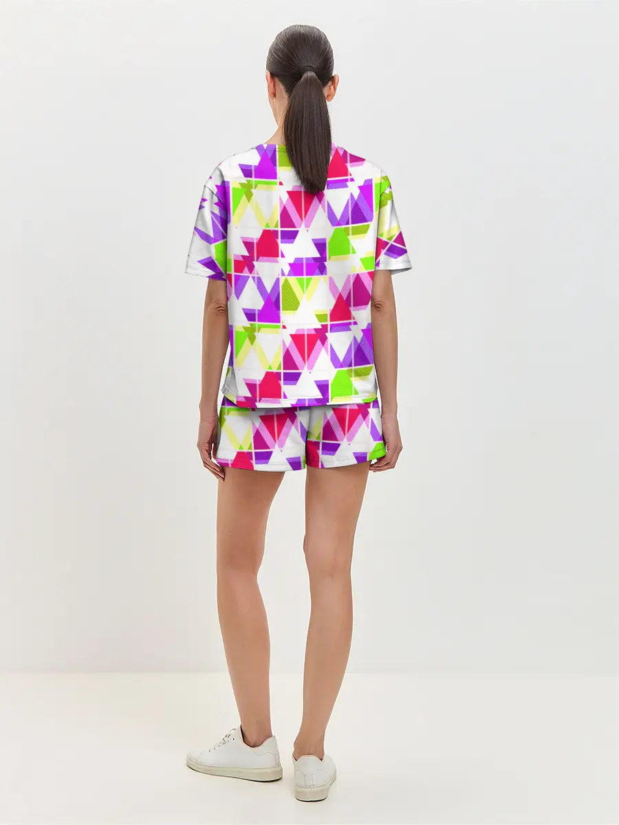 Женская пижама с шортами / Абстрактный яркий узор