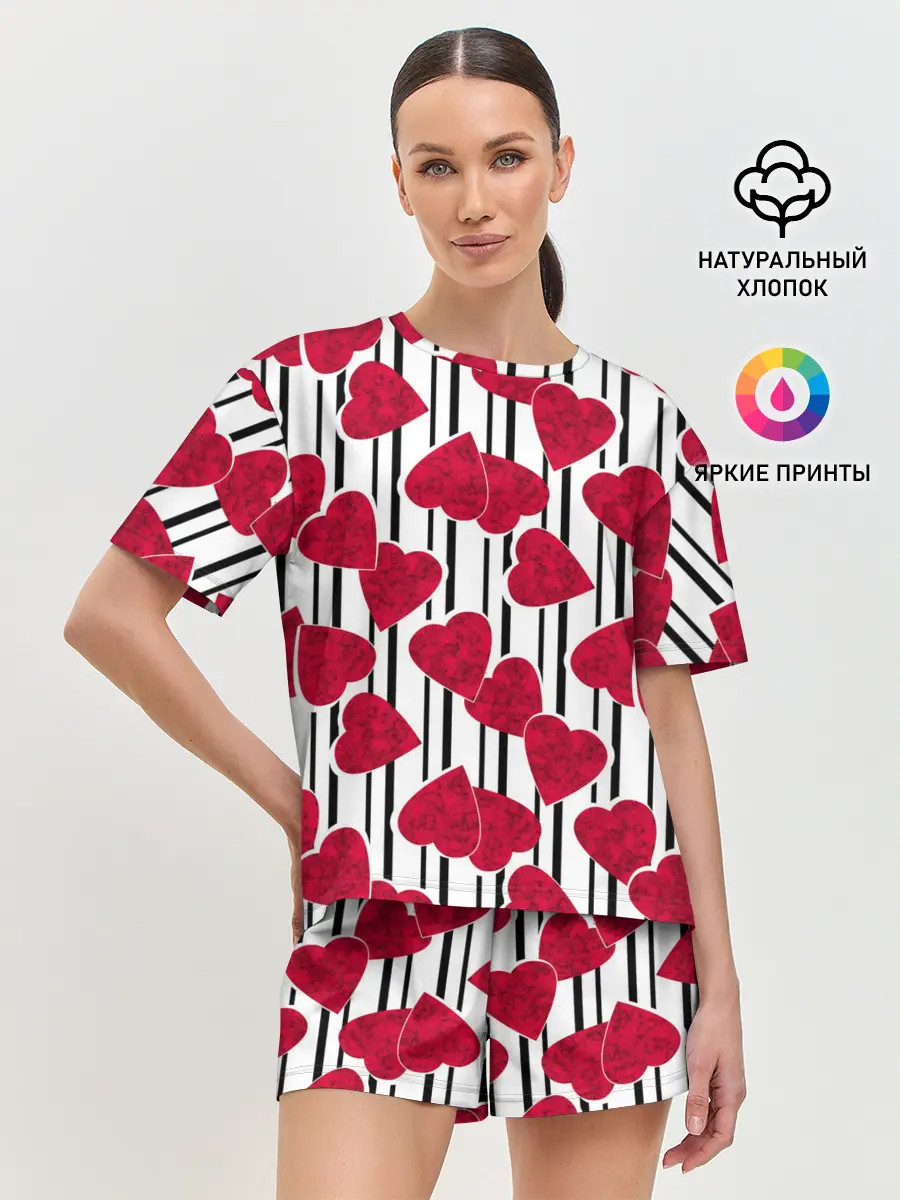 Женская пижама с шортами / Полосатый узор сердце