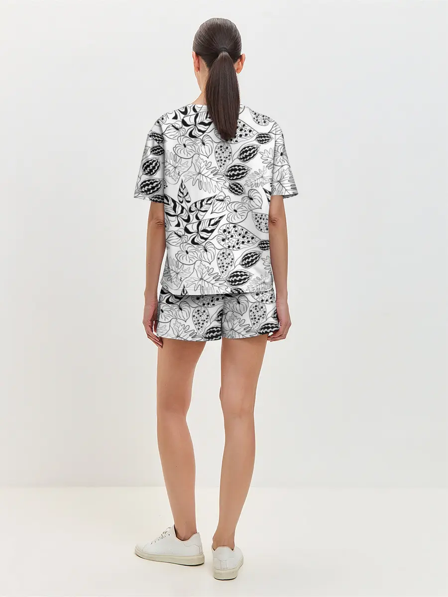 Женская пижама с шортами / Черно-белый узор Тропики