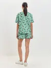 Женская пижама с шортами / Голуби на зеленом