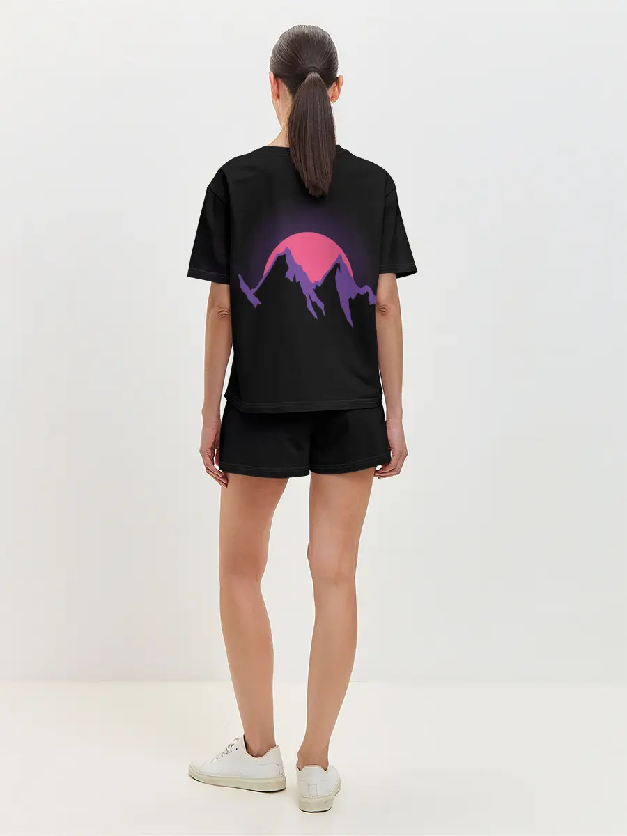 Женская пижама с шортами / горы на фоне заката