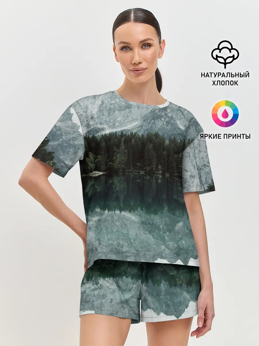 Женская пижама с шортами / отражение горы в озере