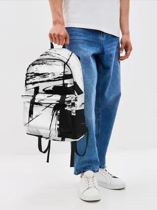 Рюкзак джинсовый / Черно-белая футболка