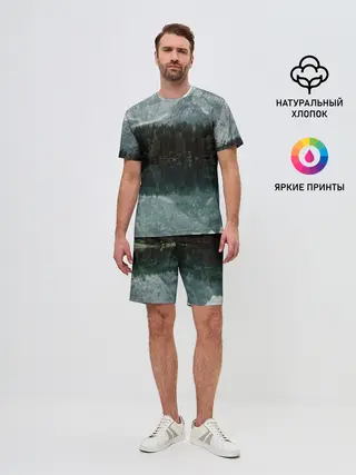 Мужской костюм с шортами / отражение горы в озере