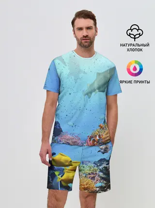 Мужской костюм с шортами / акулы