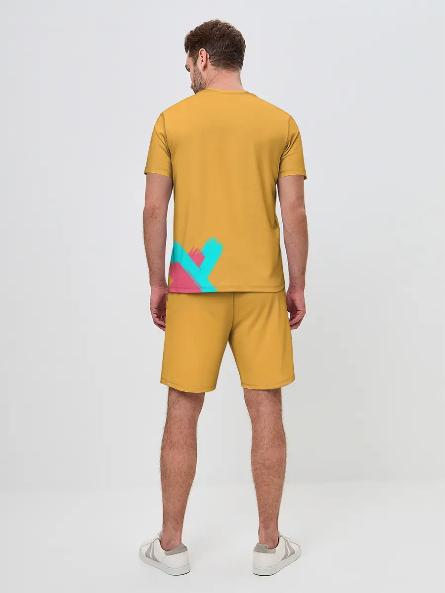 Мужской костюм с шортами / Mo-Ri прыгает