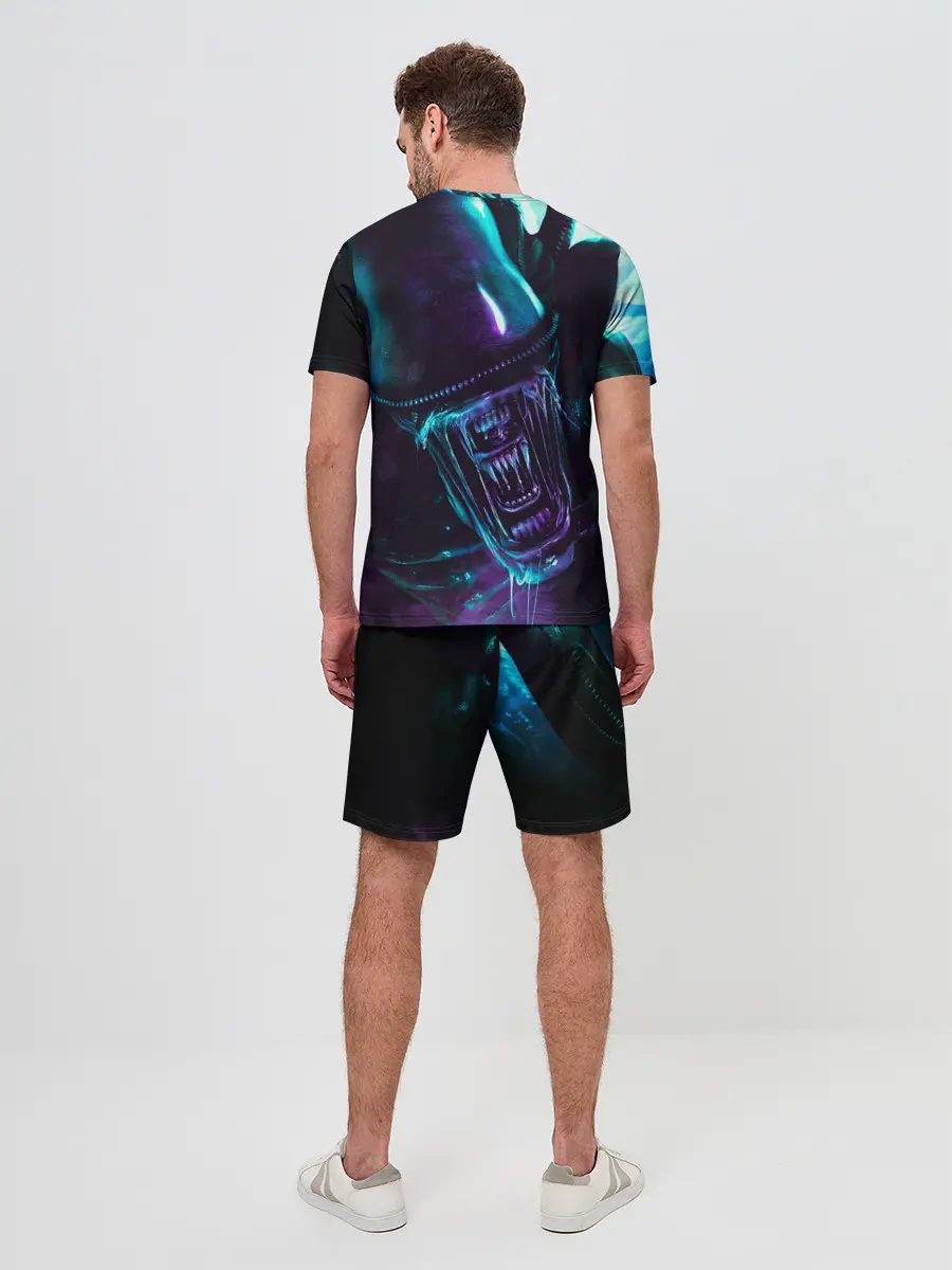 Мужской костюм с шортами / ЧУЖОЙ