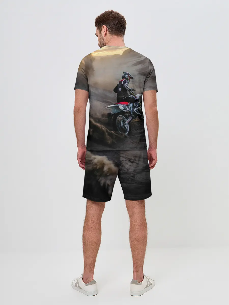 Мужской костюм с шортами / Душа питбайкера