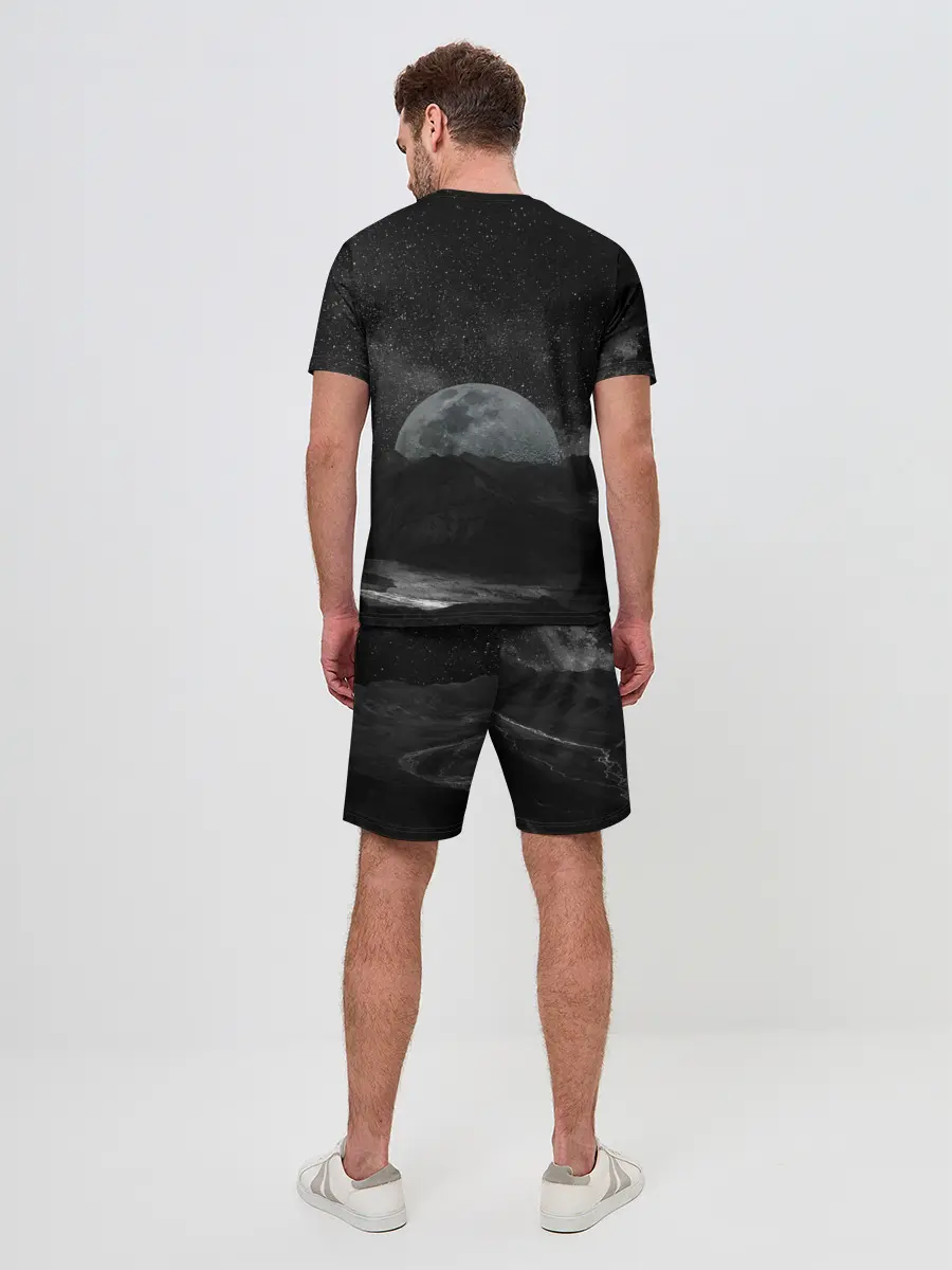 Мужской костюм с шортами / Луна