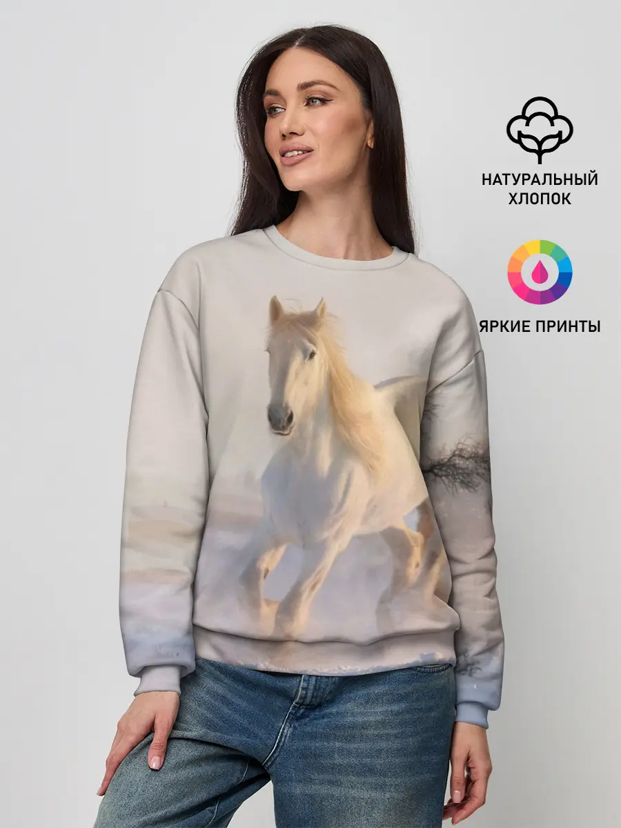 Женский свитшот / Белая лошадь на снегу