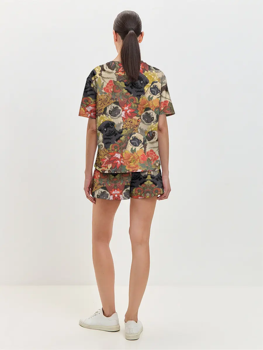 Женская пижама с шортами / Мопсики | Цветочки