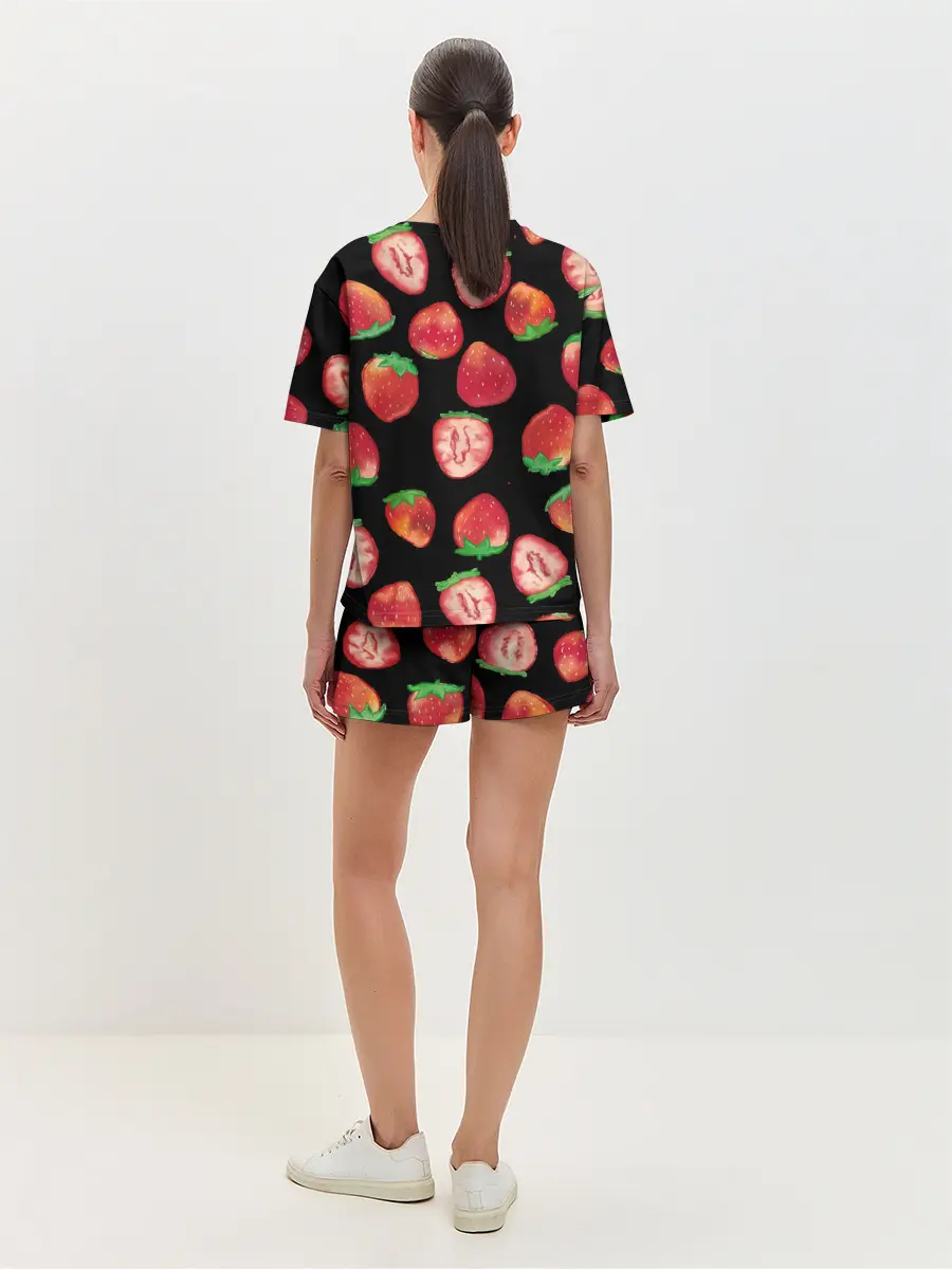 Женская пижама с шортами / Клубничка