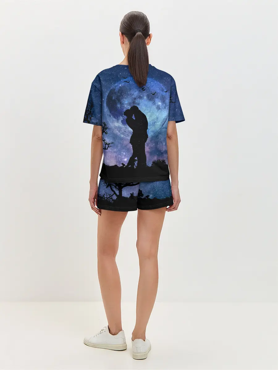 Женская пижама с шортами / Влюбленные на фоне луны