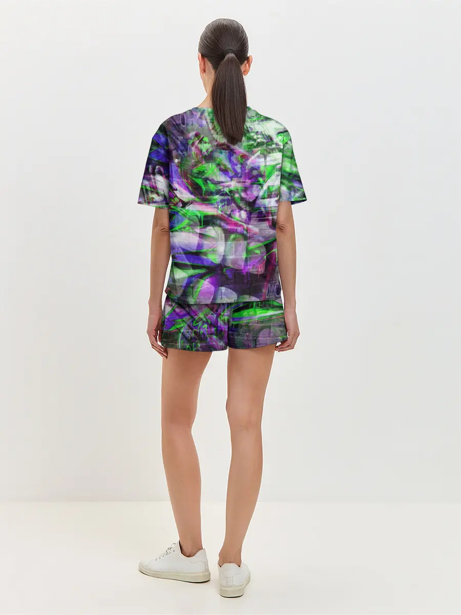 Женская пижама с шортами / Граффити на стене
