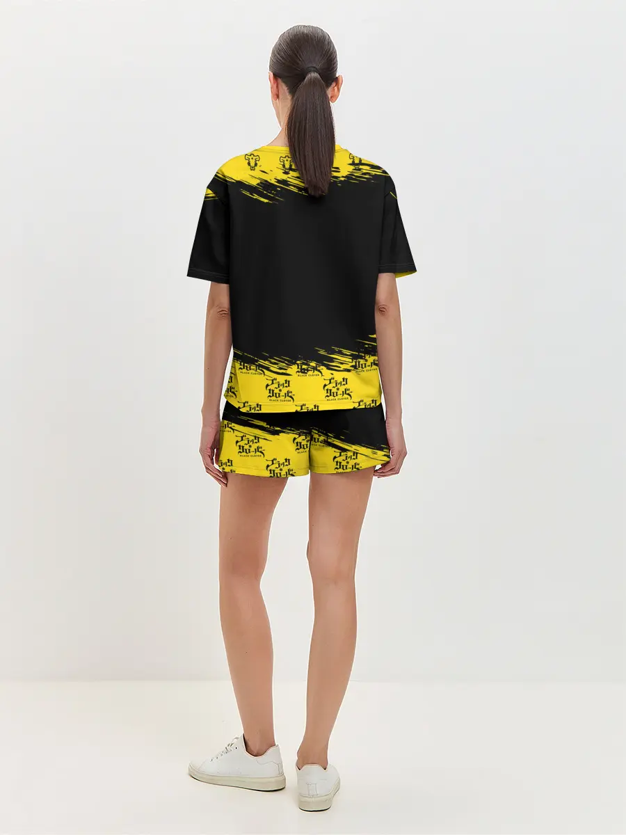 Женская пижама с шортами / Черные быки Чёрный клевер