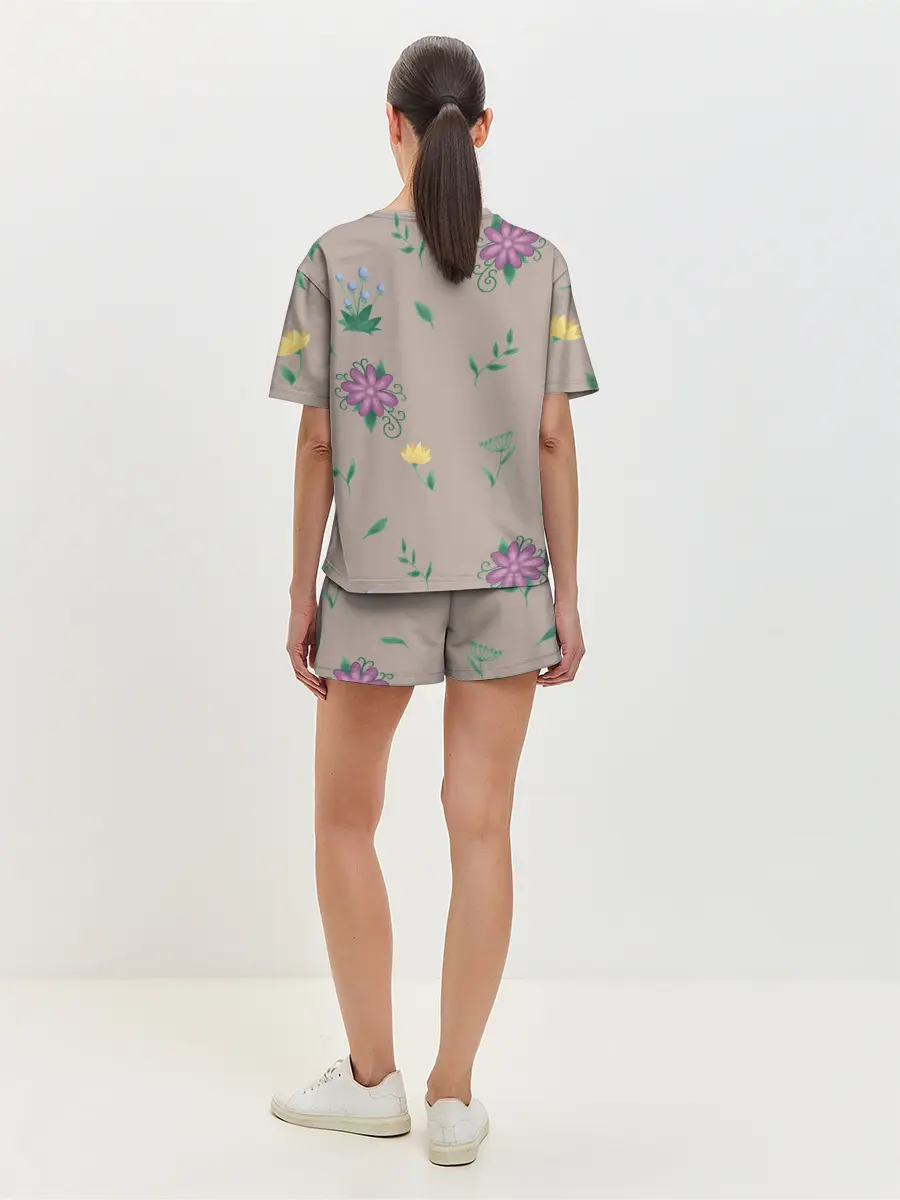 Женская пижама с шортами / Цветочная эстетика