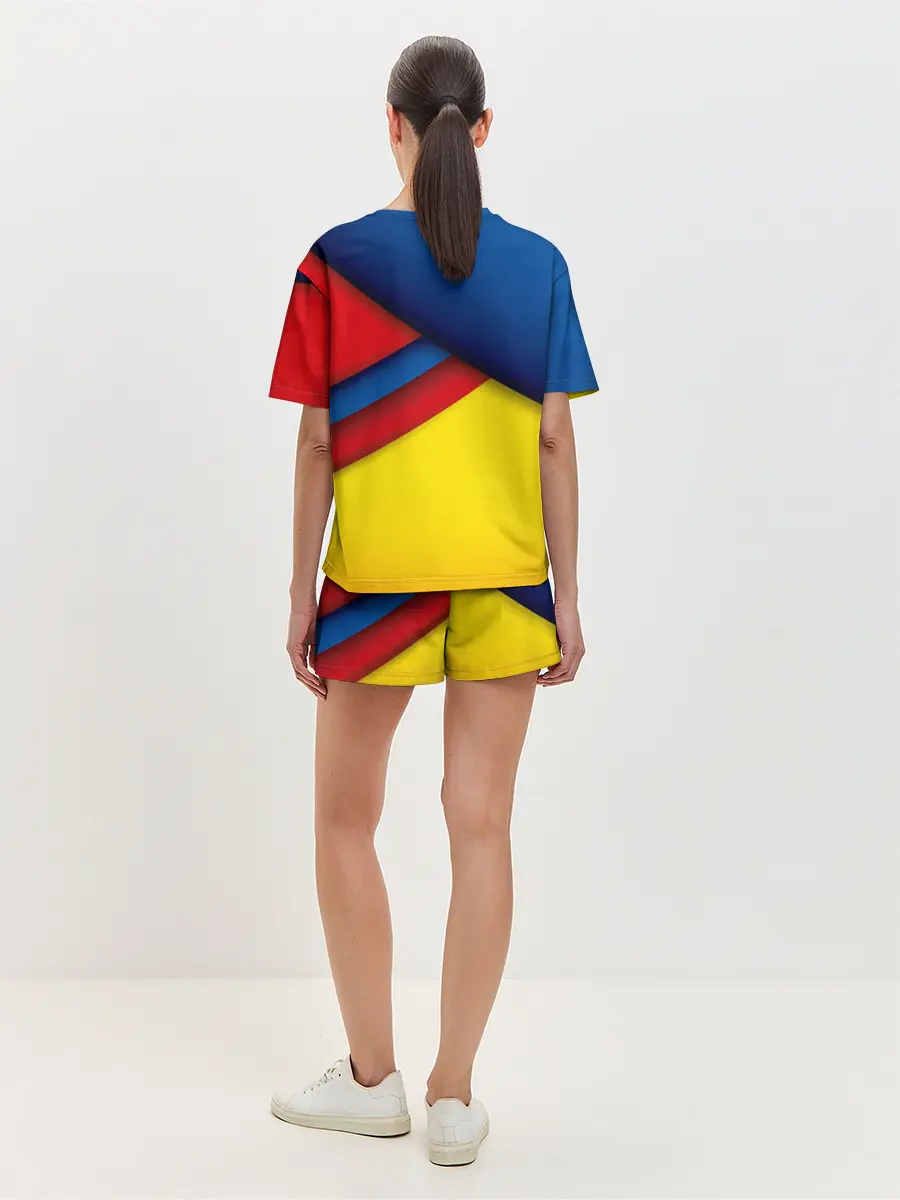 Женская пижама с шортами / Яркие краски