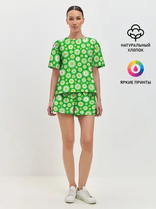 Женская пижама с шортами / Ромашки на зелёном фоне