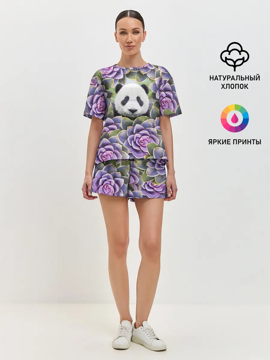 Женская пижама с шортами / Панда среди цветов