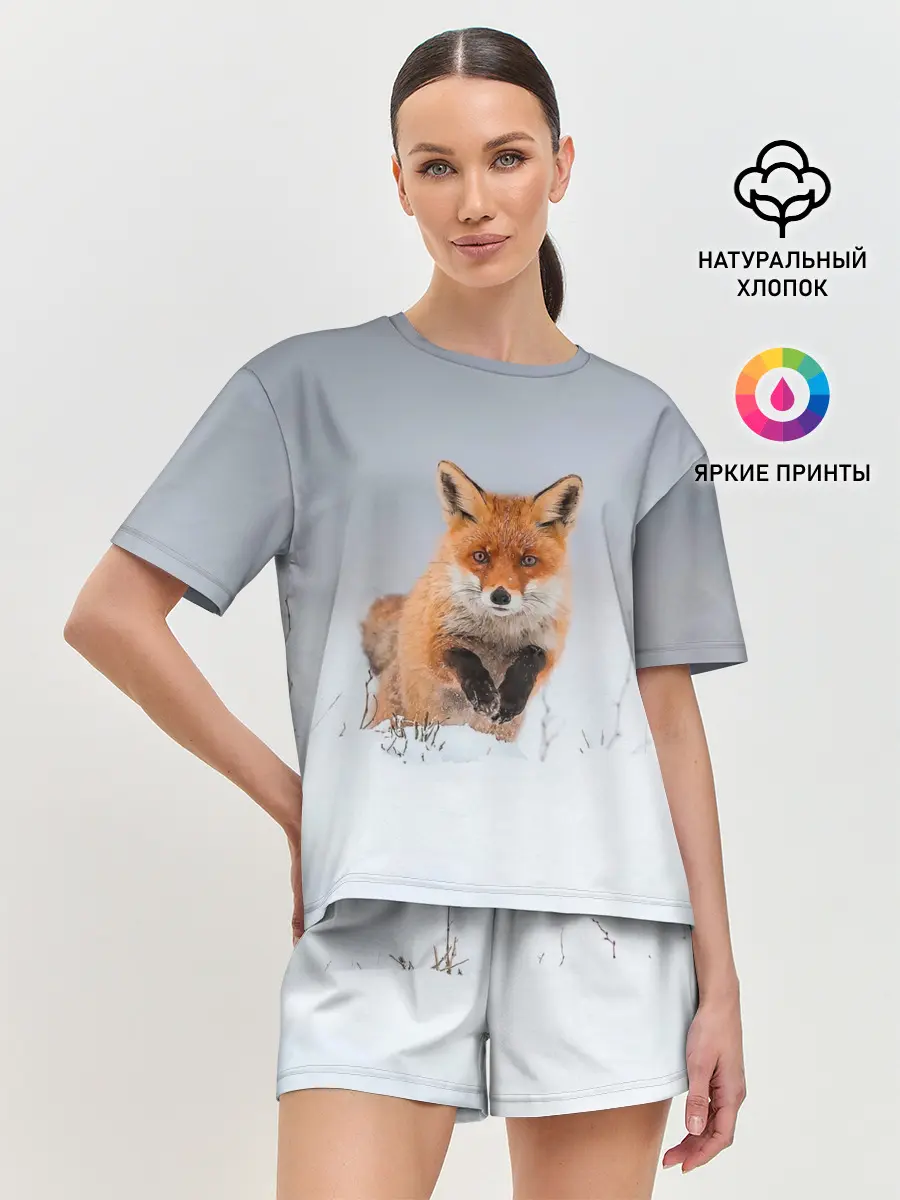 Женская пижама с шортами / Лисица прыгает по снегу