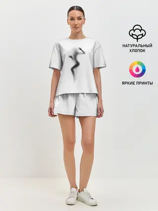 Женская пижама с шортами / ДЕВУШКА ЗА СТЕКЛОМ