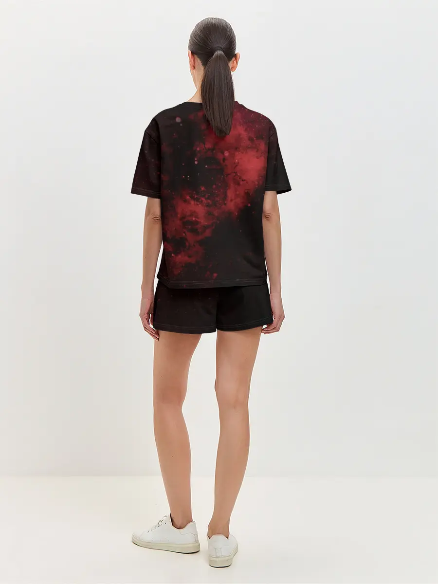 Женская пижама с шортами / Эмблема Черного клевера на космическом фоне