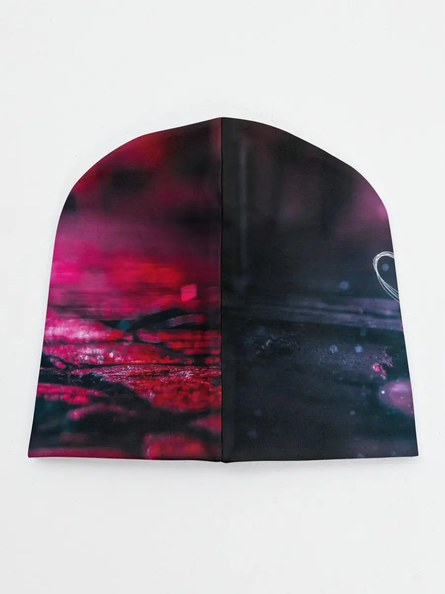 Детская шапка / Неоновое сердце